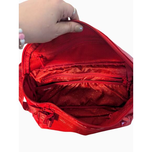 CALPAK Terra Sling 7L – Flame Red Crossbody - Picture 2 of 4